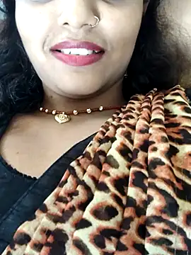 AnanyaKapoor89 online show from September 18, 2025, 6:04 am