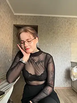 n1ghtcloud online show from September 23, 2025, 11:02 am