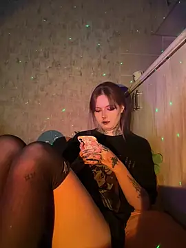 n1ghtcloud online show from November 5, 2025, 8:20 pm