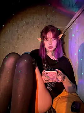 n1ghtcloud online show from November 22, 2025, 7:02 pm