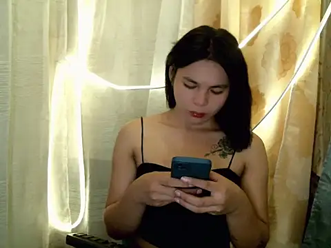 Snapshot of kera_metina chatting on June 14, 2026, 12:30 am kera metina online show from June 14, 2026, 12:30 am