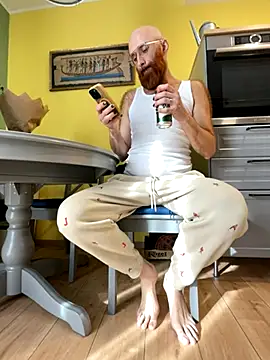 smint06 online show from October 19, 2025, 12:50 pm