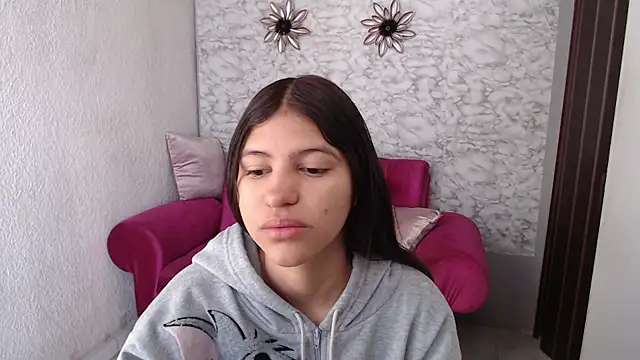 Snapshot of Evagirl69 chatting on February 27, 2026, 12:16 pm Evagirl69 online show from February 27, 2026, 12:16 pm