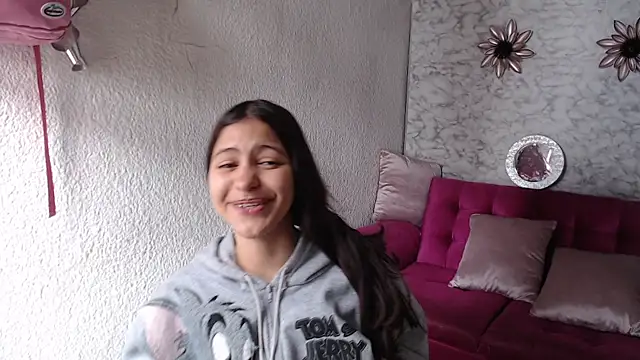 Evagirl69 online show from May 19, 2026, 12:22 pm
