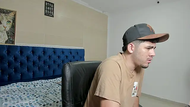 Snapshot of sebastian_jhonson chatting on October 30, 2025, 2:46 am sebastian jhonson online show from October 30, 2025, 2:46 am