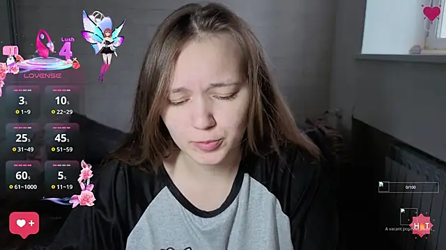 AlisaWyn online show from October 9, 2025, 6:11 am