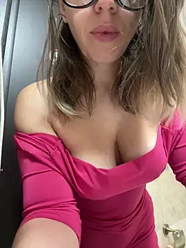 ladywithbigass online show from February 4, 2025, 5:53 am