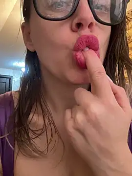 ladywithbigass online show from February 18, 2025, 6:04 am