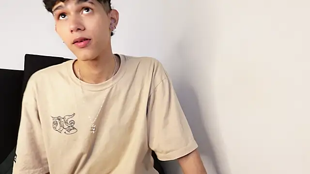 alexmark  online show from October 1, 2025, 7:42 pm