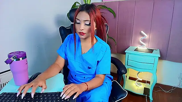 Naiaa Cruz online show from February 28, 2026, 7:48 pm