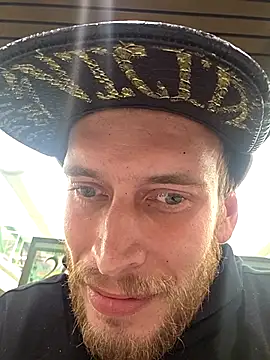 Leshok online show from November 18, 2025, 12:49 am