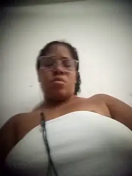 Big ass submissive online show from March 27, 2026, 2:06 am