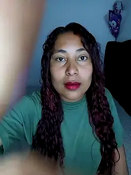 Snapshot of zafiro_93 chatting on September 20, 2025, 3:35 pm zafiro 93 online show from September 20, 2025, 3:35 pm