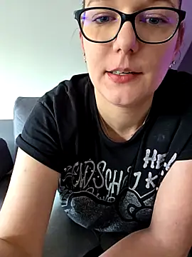 Swiss Lady online show from December 20, 2025, 9:27 am