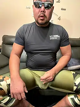 Snapshot of jack_jay0103 chatting on October 10, 2025, 12:20 am jack jay0103 online show from October 10, 2025, 12:20 am