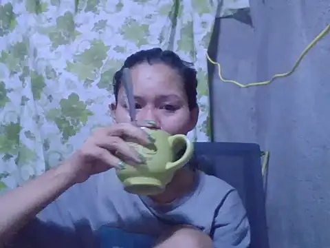 Snapshot of Sweeetgurll chatting on November 8, 2025, 2:06 pm Sweeetgurll online show from November 8, 2025, 2:06 pm