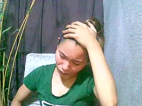 Sweeetgurll online show from May 3, 2026, 2:01 pm