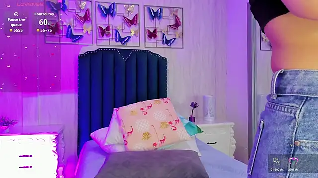 Alison Carde05 online show from May 15, 2026, 6:59 pm