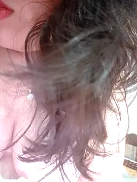 Julyy08 online show from March 18, 2026, 4:59 am