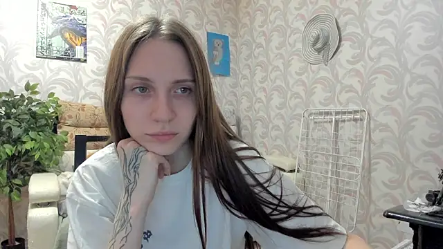 Snapshot of Kelly_Gerzikaa chatting on October 25, 2025, 11:40 am Kelly Gerzikaa online show from October 25, 2025, 11:40 am