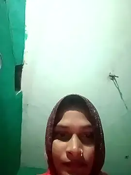 Sapna9685 online show from November 18, 2025, 11:26 pm