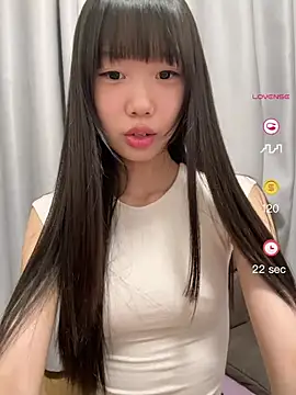 Snapshot of xinyu789 chatting on May 13, 2026, 1:30 pm xinyu789 online show from May 13, 2026, 1:30 pm