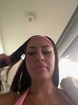 Isabellaa Palacios online show from March 27, 2026, 3:01 pm