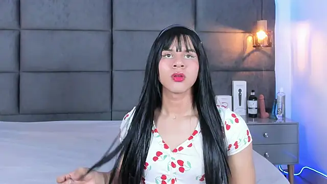 Slenna Moon online show from September 22, 2025, 2:35 am