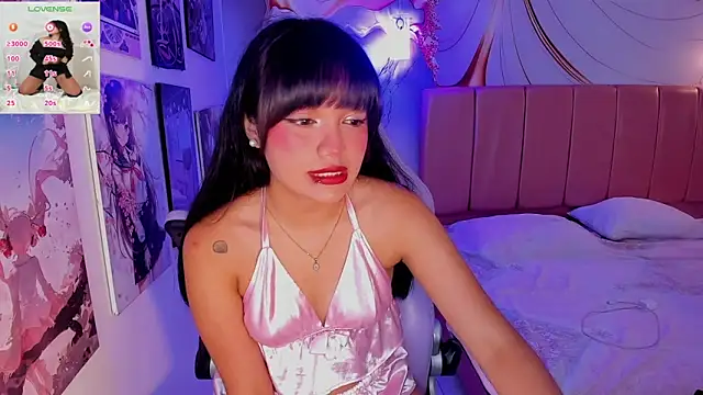 BellaGreen  online show from October 12, 2025, 7:57 pm