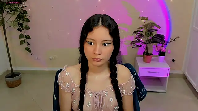 Krysten Riter online show from February 25, 2026, 1:43 pm