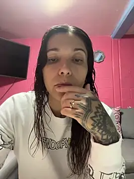Snapshot of emperatrixsex chatting on September 22, 2025, 2:24 am emperatrixsex online show from September 22, 2025, 2:24 am