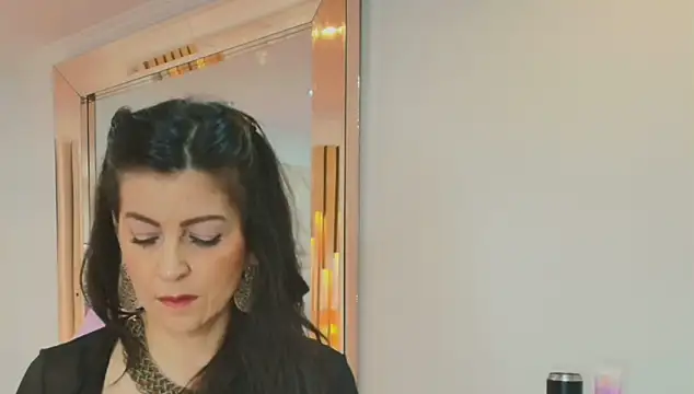 Snapshot of allie_pearl chatting on October 1, 2025, 12:00 pm allie pearl online show from October 1, 2025, 12:00 pm