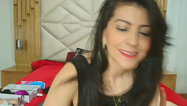 Snapshot of allie_pearl chatting on October 15, 2025, 12:05 pm allie pearl online show from October 15, 2025, 12:05 pm