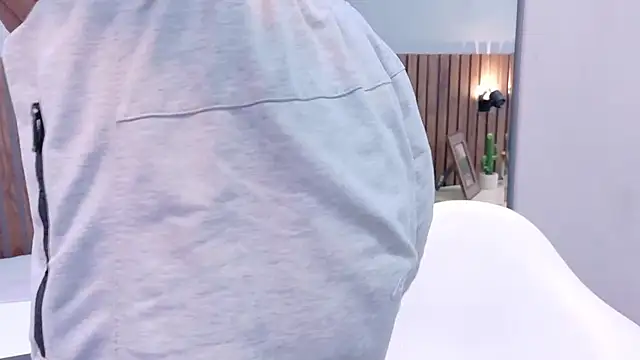 luna roja25 online show from March 11, 2026, 2:56 pm