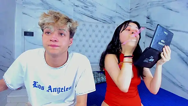 Ari and Storm online show from September 23, 2025, 9:07 pm