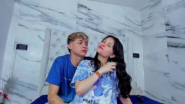 Ari and Storm online show from September 26, 2025, 1:20 am