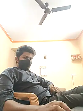 sexy boy 986 online show from December 13, 2025, 8:36 pm