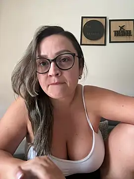 Snapshot of sophie_lopez1 chatting on July 1, 2026, 9:14 pm sophie lopez1 online show from July 1, 2026, 9:14 pm