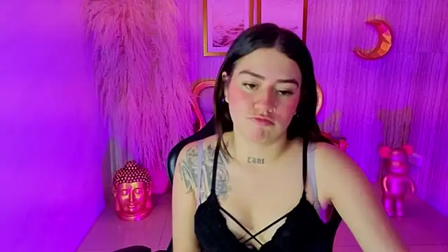 ivy lodge s online show from October 4, 2025, 8:29 pm