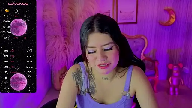 ivy lodge s online show from October 17, 2025, 8:22 pm