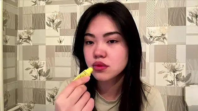 MIMIMary online show from October 2, 2025, 3:02 am
