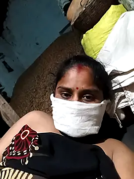 Sheema tyagi online show from October 24, 2025, 7:10 pm