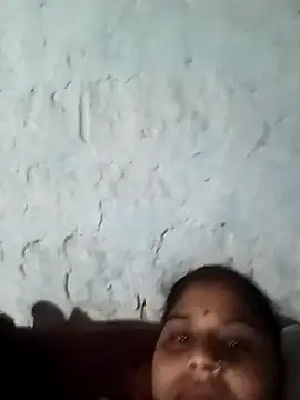 Sheema tyagi online show from November 5, 2025, 3:12 pm