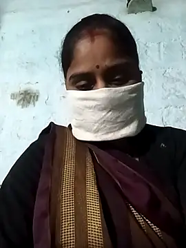 Sheema tyagi online show from November 10, 2025, 11:04 pm