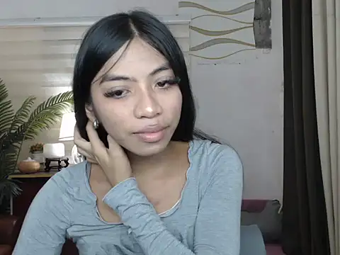 Snapshot of Kayra_Slut122 chatting on October 29, 2025, 7:21 am Kayra Slut122 online show from October 29, 2025, 7:21 am