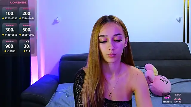 AmyKent  online show from November 24, 2025, 4:18 pm