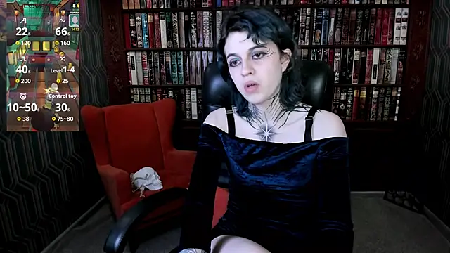 NoelleGothicShadow online show from June 4, 2026, 11:44 pm