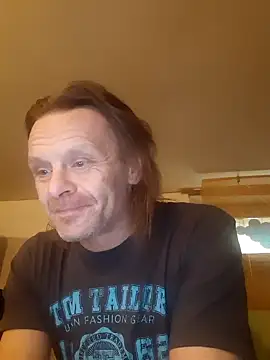 Snapshot of Kuba_Gd chatting on February 11, 2025, 11:32 am Kuba Gd online show from February 11, 2025, 11:32 am