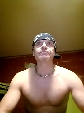 Snapshot of Kuba_Gd chatting on September 24, 2025, 10:24 pm Kuba Gd online show from September 24, 2025, 10:24 pm