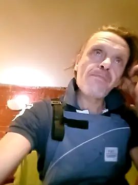 Snapshot of Kuba_Gd chatting on November 12, 2025, 3:18 am Kuba Gd online show from November 12, 2025, 3:18 am